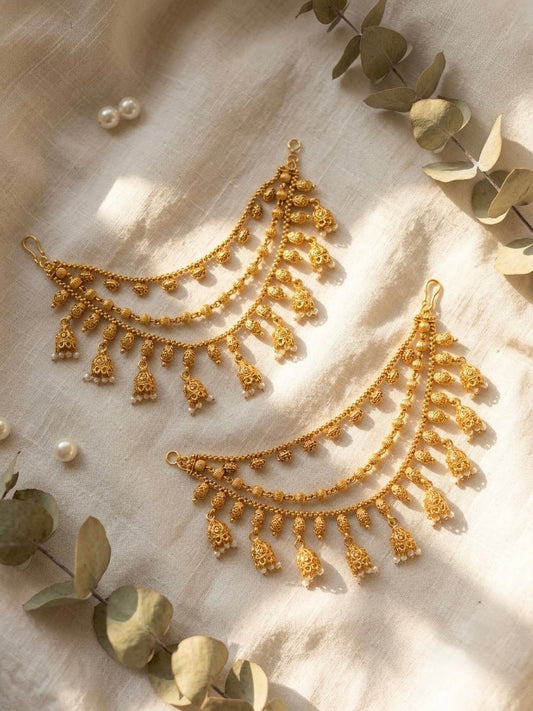 Tejasvi Earchain - Silks & Jewels
