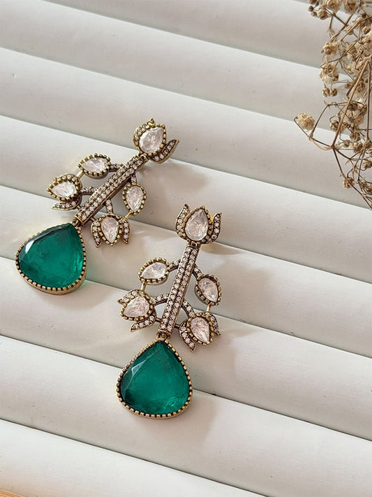Vrindaara Kundan Earrings - Silks & Jewels